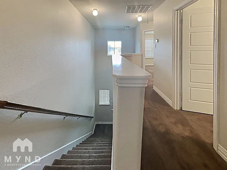 101 Peach St #1 — Photo 6