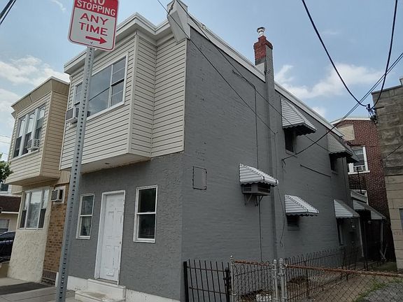 3rd image of 4718 Princeton Ave #A
