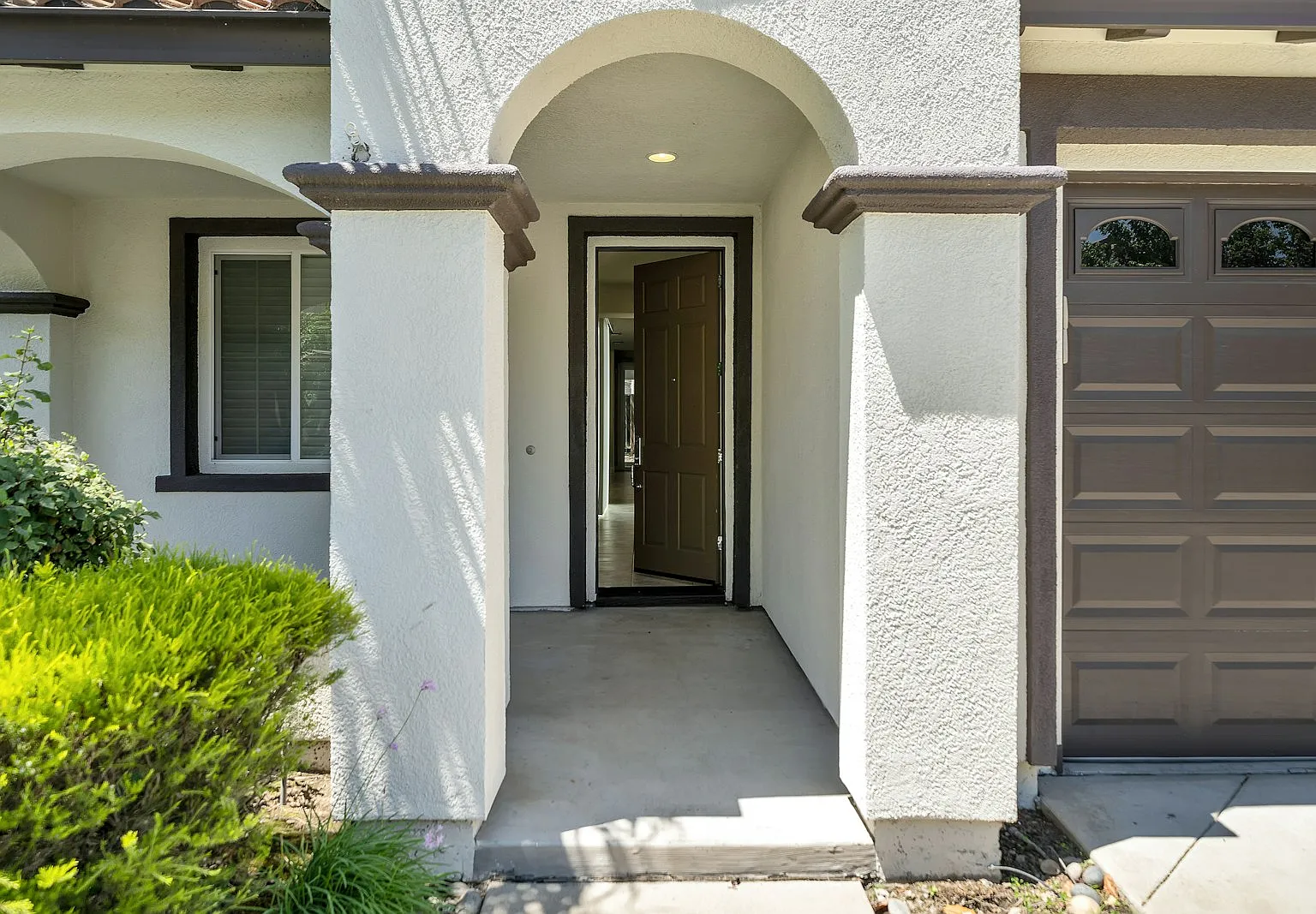 10129 Bay Harbor Drive — Photo 4