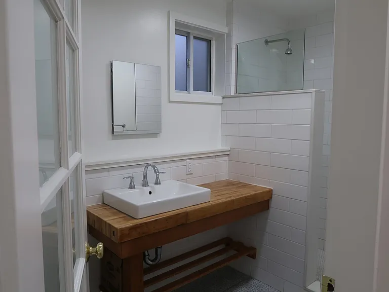 1149 22nd St #B — Photo 9