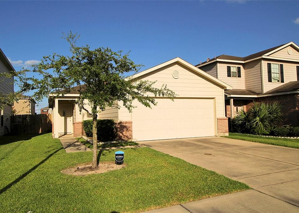 1st image of 2646 Cyrus Hill Dr