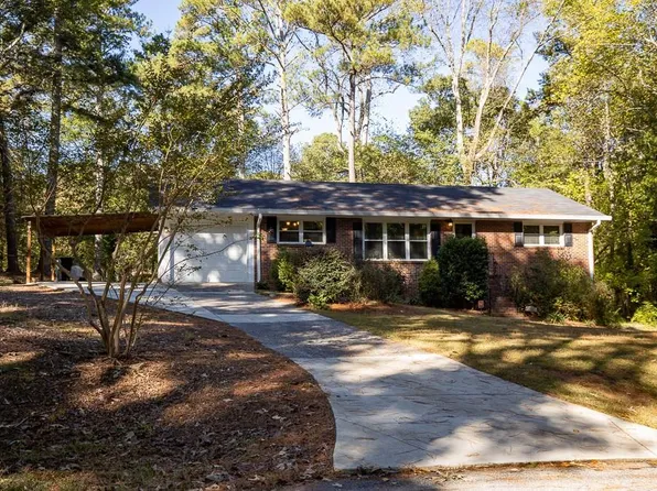 1700 Hammond Woods Cir SW, Marietta, GA 30008