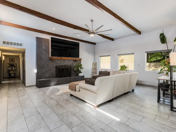 9825 Denali Rd NE, Albuquerque, NM 87111