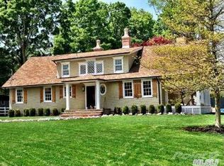 39 Atterbury Dr, Smithtown, NY 11787