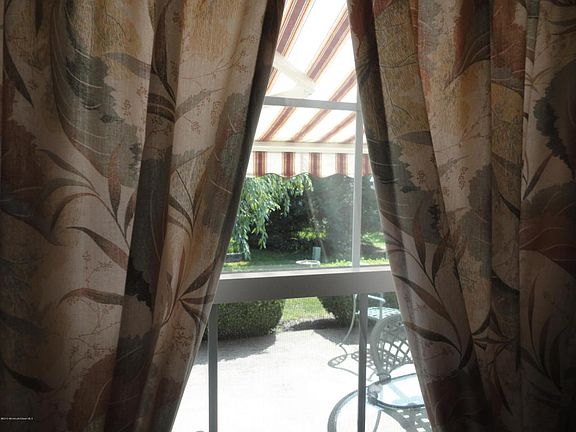 4th image of 31 Blackthorn Pl