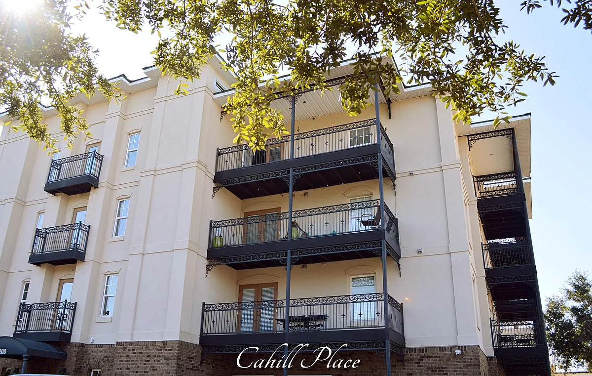 Building Photo - 200 S Florida St