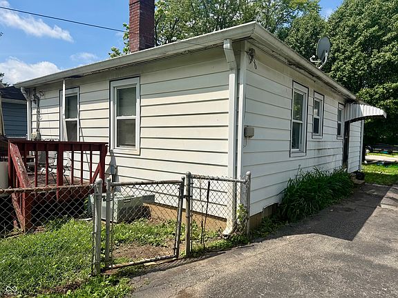 3rd image of 3821 N Tacoma Ave