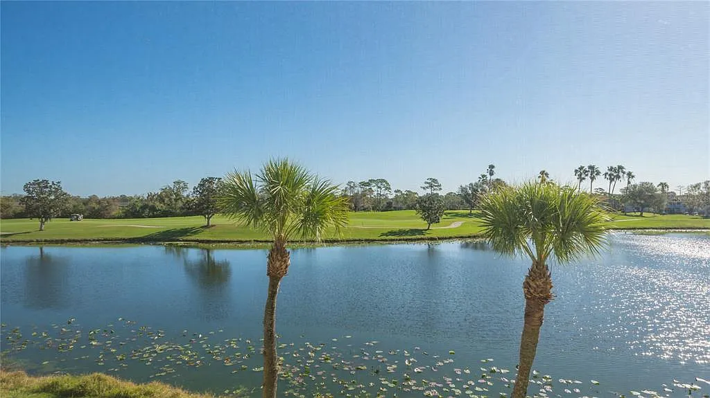 2 bed, 2.0 bath, 1433 sqft, $5,200 — Photo 4