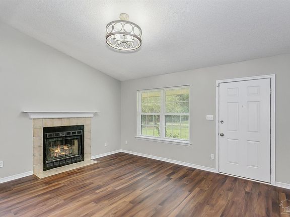 2nd image of 4448 Bellview Ave