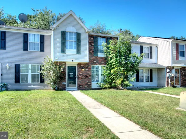 35 Victoria Manor Ct, Sicklerville, NJ 08081