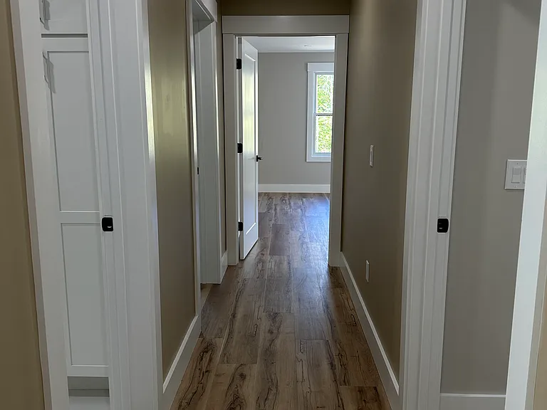 929 Whittier Hwy — Photo 10