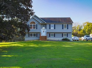 41 Drake Rd, Middletown, NY 10940