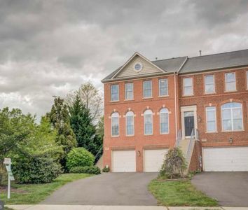 13548 Mist Flower Dr, Centreville, VA, 20120