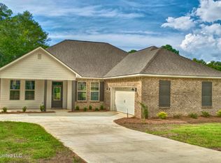 227 Deerfield Club Dr, Canton, MS 39046