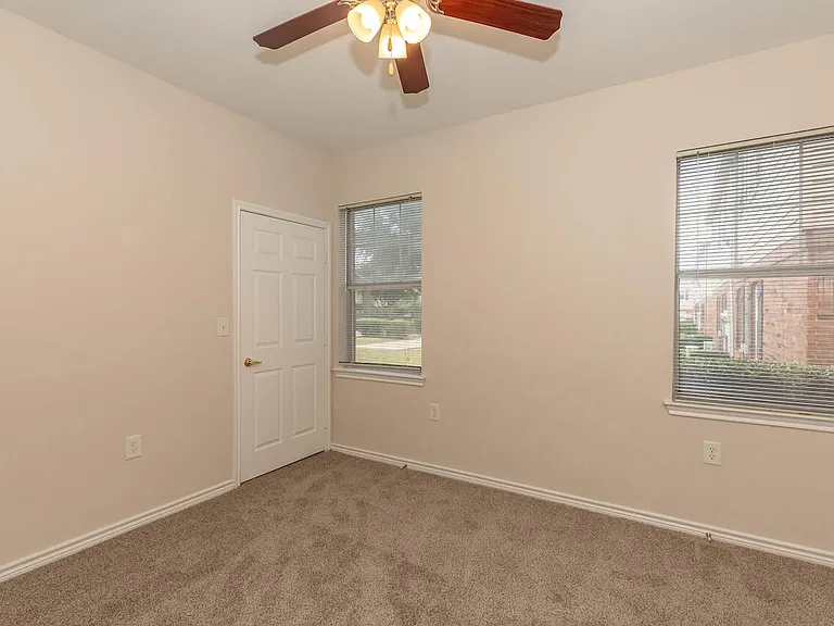Amelia Parc Sr II — Photo 24