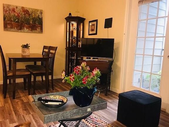 5th image of 2320 Gracy Farms Ln APT 913