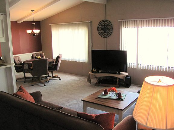 5th image of 24600 Mountain Ave Space 123
