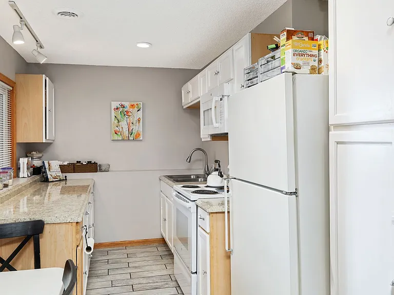 19441 Denver St NW — Photo 6