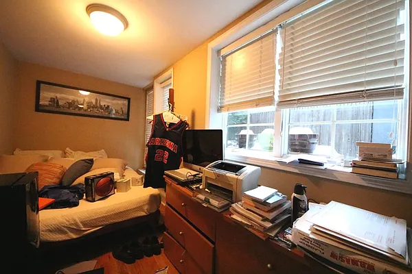 Rented by (Legacy) NY Quality Living Uptown | media 9