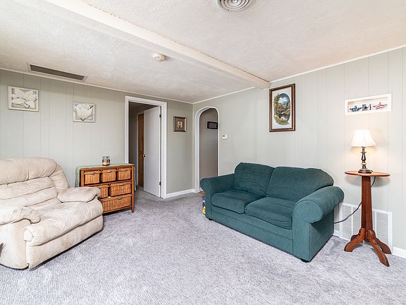3rd image of 2353 Greengold St