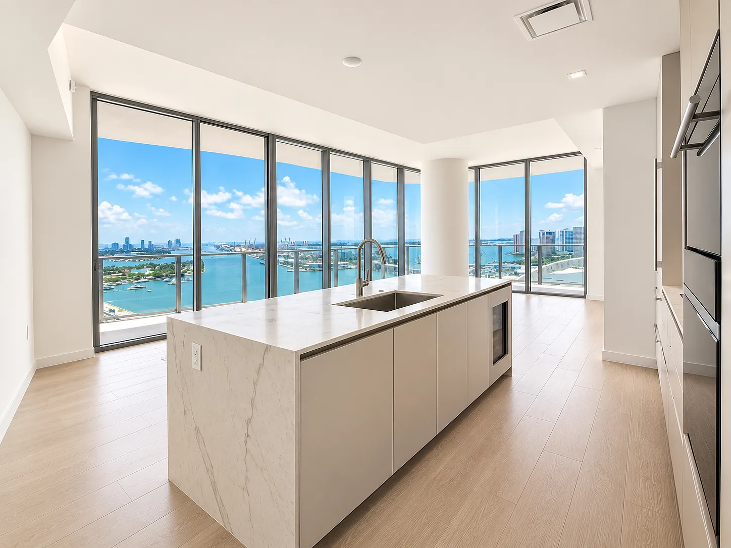 2 bed, 1819 sqft, $8,200 — Photo 3