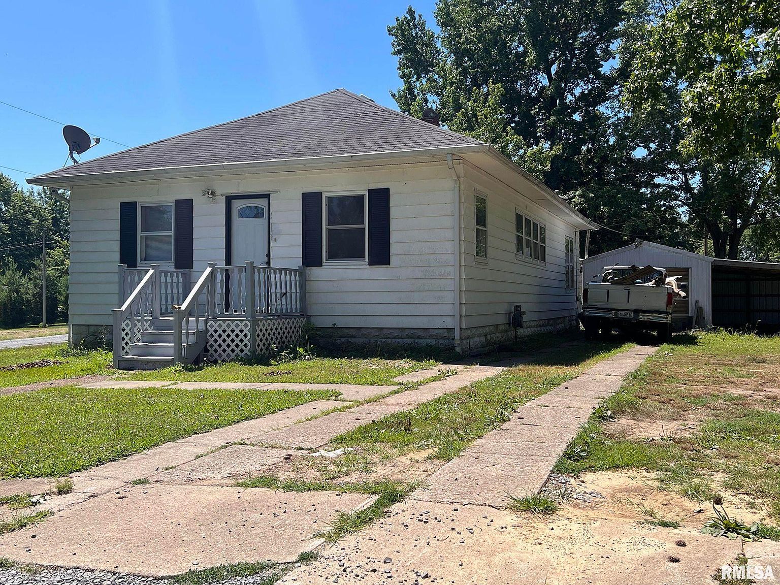 21790 Benton St, Thompsonville, IL 62890 | Zillow