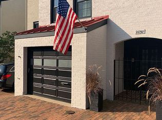 2050 N Abingdon St, Arlington, VA 22207