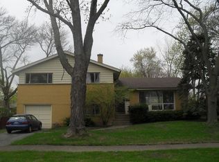 514 S George St, Mount Prospect, IL 60056