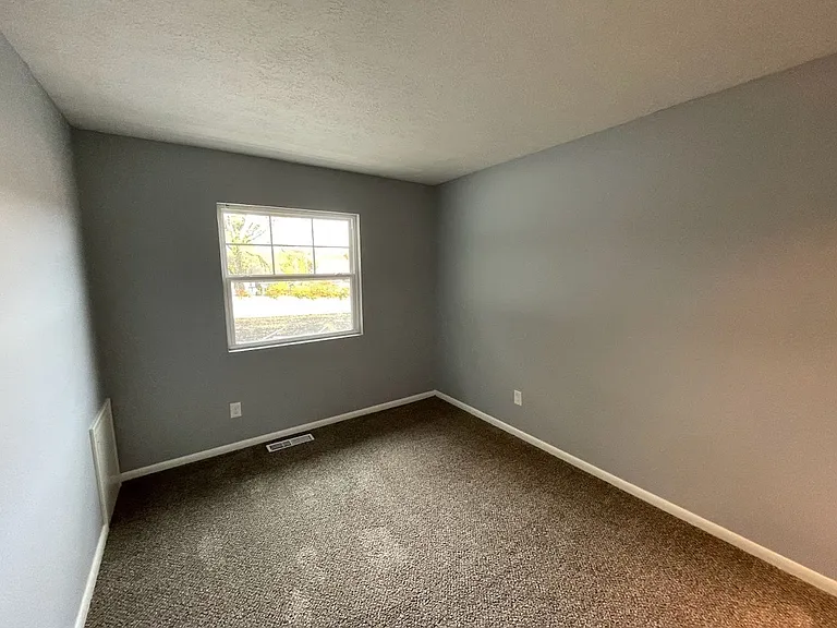 16-34 Berwyck Dr — Photo 7