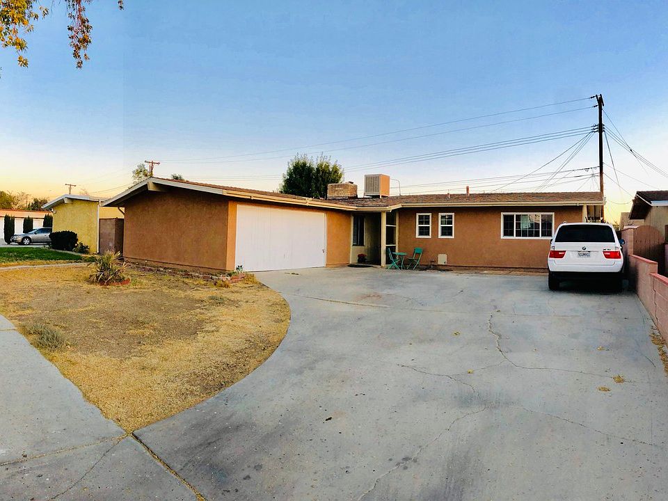 1st image of 1126 W Avenue H6