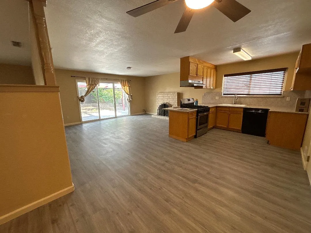 2949 Calle Del Sol Way photo 1