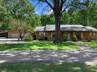 14 Woodhaven St, Longview, TX 75604