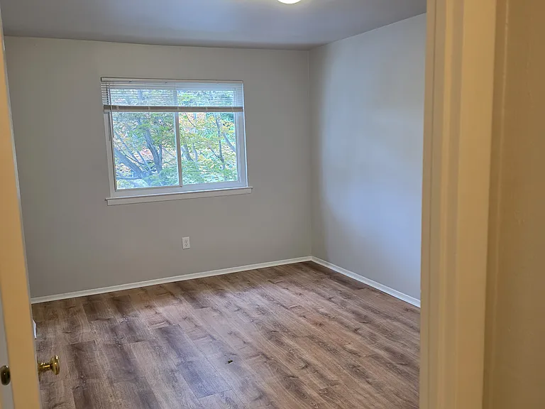 8210 Pine Rd #B3 — Photo 8