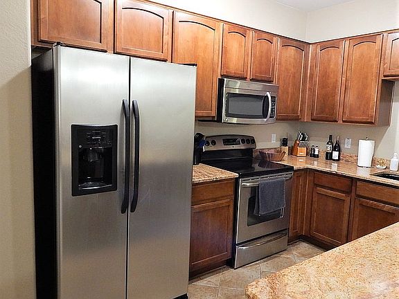 4th image of 240 W Juniper Ave Unit 1022