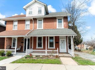 547 Market St, Oxford, PA 19363