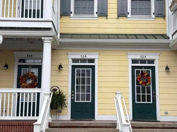 534 Constitution St, Canton, MI 48188