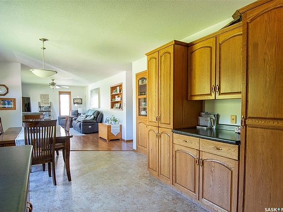 4th image of 447 1st STREET E