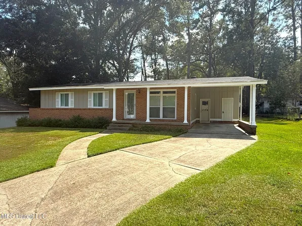 211 Shannon Dr, McComb, MS 39648