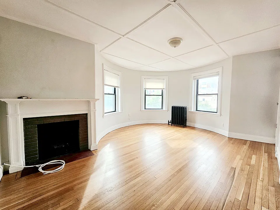1462 Commonwealth Ave #4