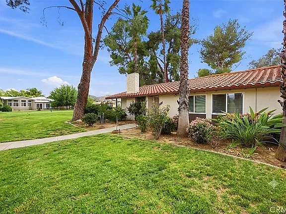 1457 Seven Hills Dr — Photo 11