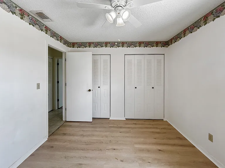 1750 Atrium Dr — Photo 13