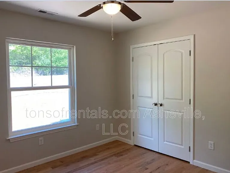 31 John Halford Ct — Photo 19