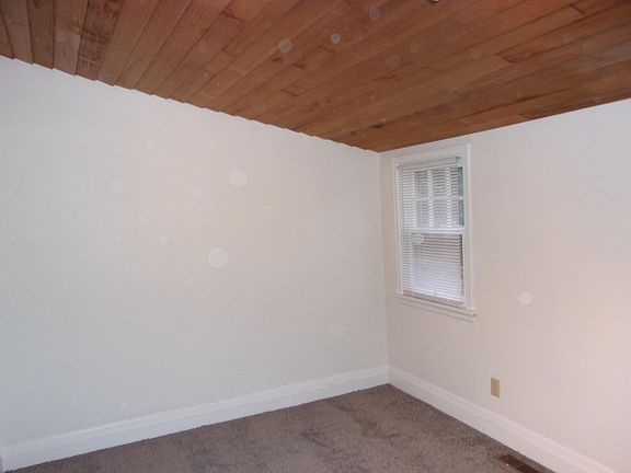 second vaulted bed room