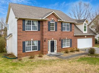 7630 Racing Run Rd, Knoxville, TN 37920