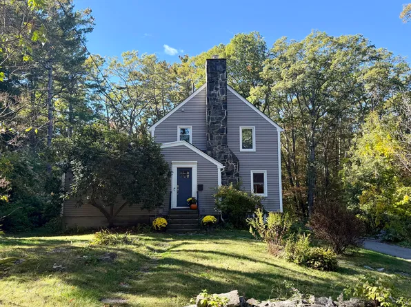 32 Rocky Hill Road, Cape Elizabeth, ME 04107