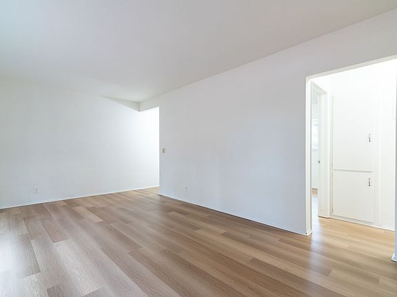 3rd image of 2508 Kansas Ave APT B