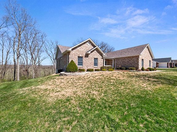 3rd image of 243 Estates Dr