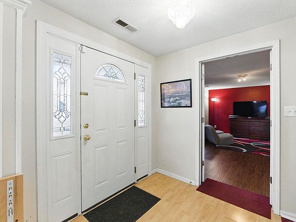 2nd image of 5434 Lawford Ln