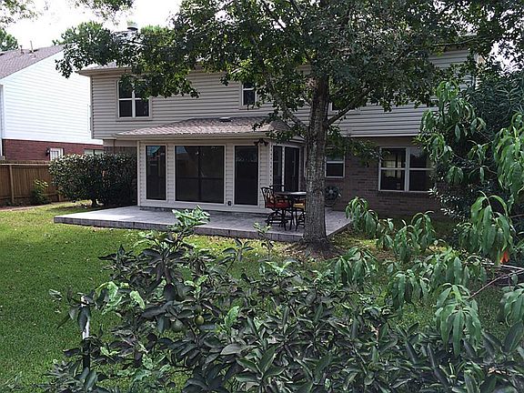2nd image of 130 Hidden Lake Dr