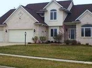 570 Auburn Hills Dr, Coralville, IA 52241